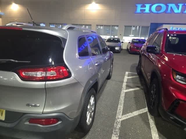 Thumbnail: 2014 Jeep Cherokee - 10