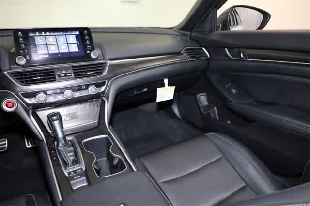 Thumbnail: 2022 Honda Accord - 18