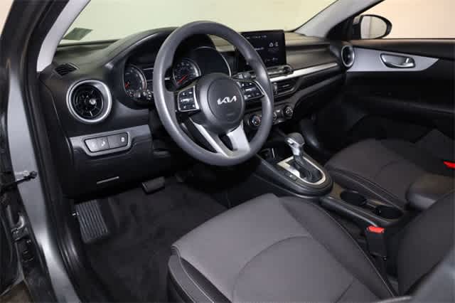 Thumbnail: 2024 Kia Forte - 14