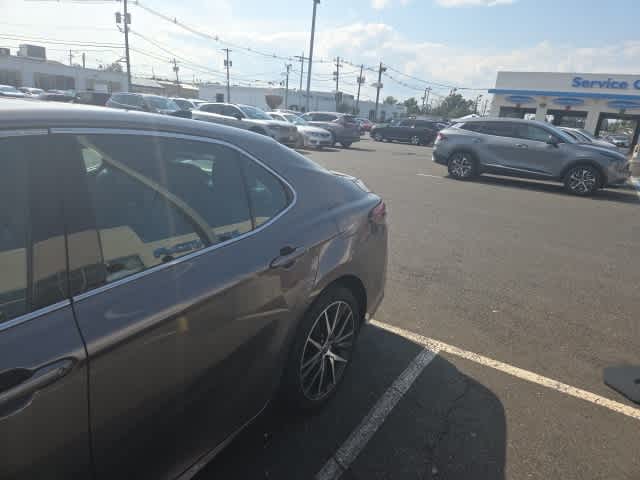 Thumbnail: 2021 Toyota Camry - 4
