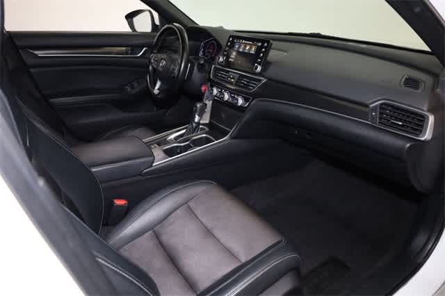 Thumbnail: 2018 Honda Accord - 19