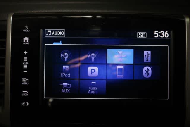 Thumbnail: 2017 Honda Pilot - 25