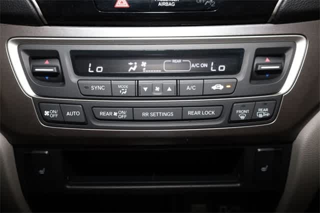 Thumbnail: 2022 Honda Pilot - 32