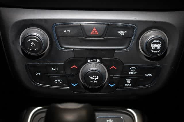 Thumbnail: 2018 Jeep Compass - 24