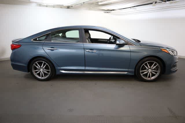 Thumbnail: 2015 Hyundai Sonata - 9