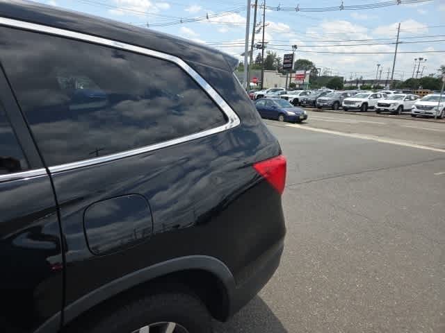 Thumbnail: 2019 Honda Pilot - 6