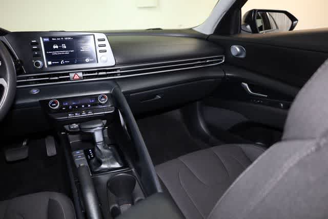 Thumbnail: 2021 Hyundai Elantra - 23
