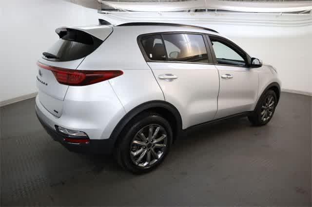 Thumbnail: 2022 Kia Sportage - 8
