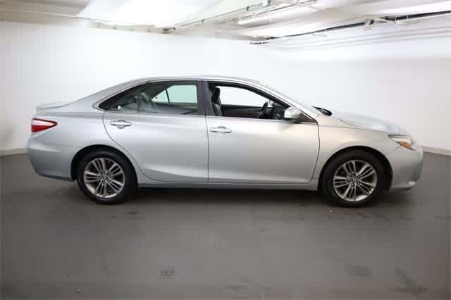 Thumbnail: 2016 Toyota Camry - 9