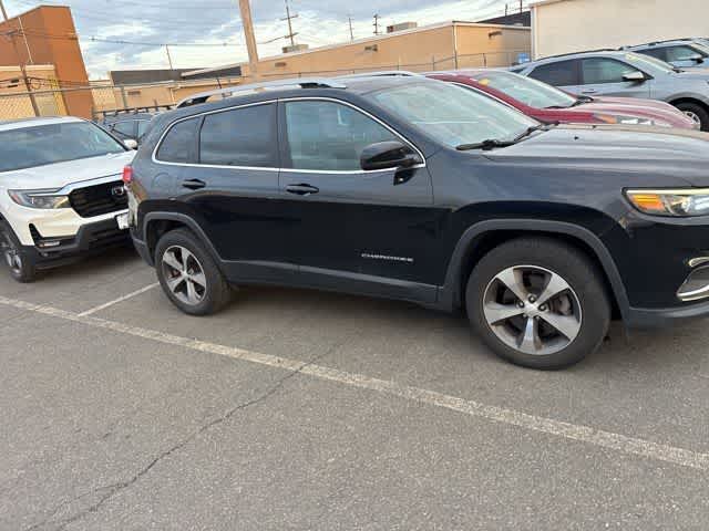 Thumbnail: 2019 Jeep Cherokee - 10