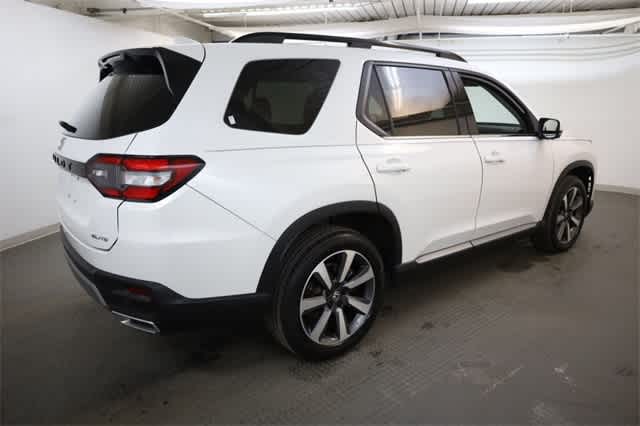 Thumbnail: 2023 Honda Pilot - 8