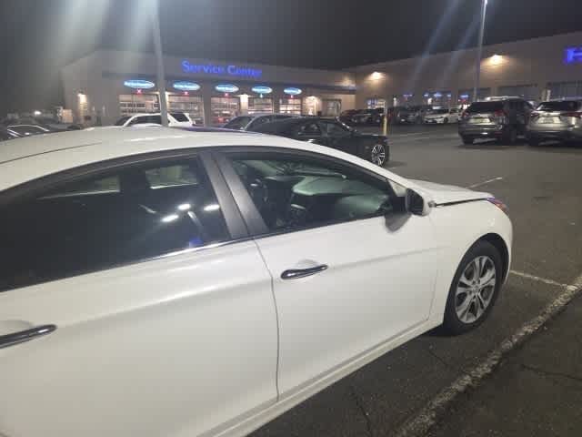 Thumbnail: 2011 Hyundai Sonata - 14