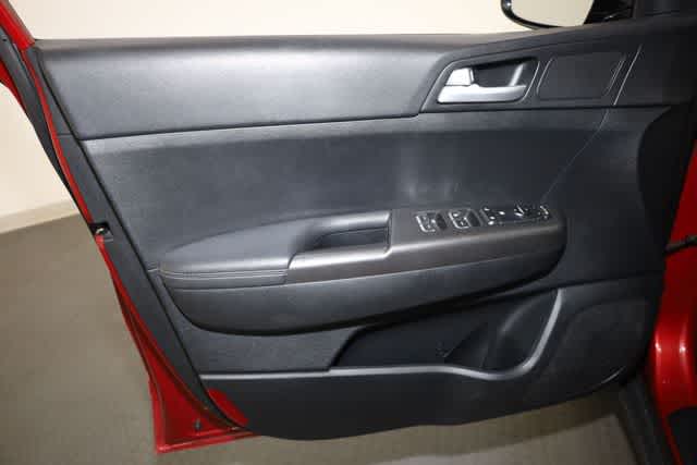 Thumbnail: 2018 Kia Sportage - 13