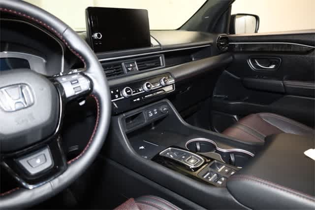 Thumbnail: 2025 Honda Pilot - 24