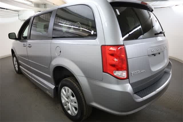 Thumbnail: 2015 Dodge Grand Caravan - 4