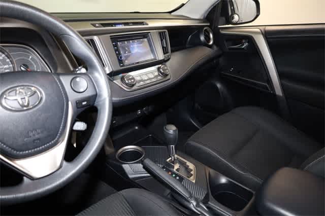 Thumbnail: 2014 Toyota RAV4 - 23