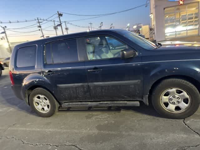 Thumbnail: 2011 Honda Pilot - 17