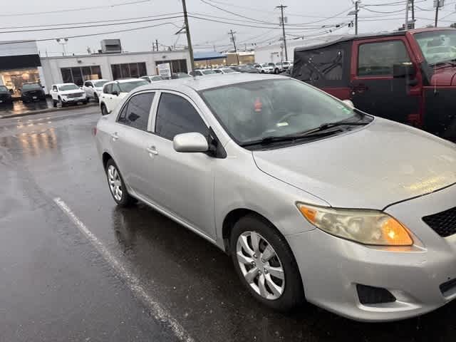 Thumbnail: 2010 Toyota Corolla - 13