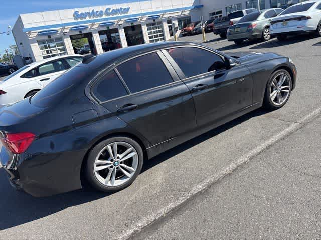 Thumbnail: 2017 BMW 3 Series - 15