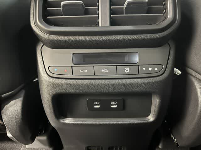 Thumbnail: 2026 Honda Pilot - 20