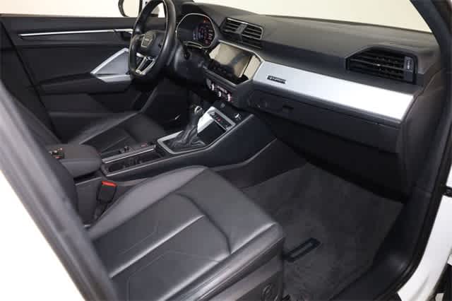 Thumbnail: 2021 Audi Q3 - 35