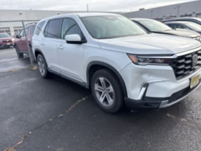 Thumbnail: 2023 Honda Pilot - 11