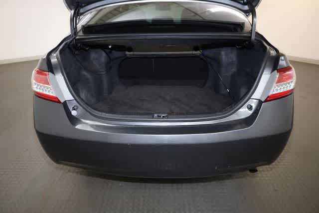 Thumbnail: 2010 Toyota Camry - 27