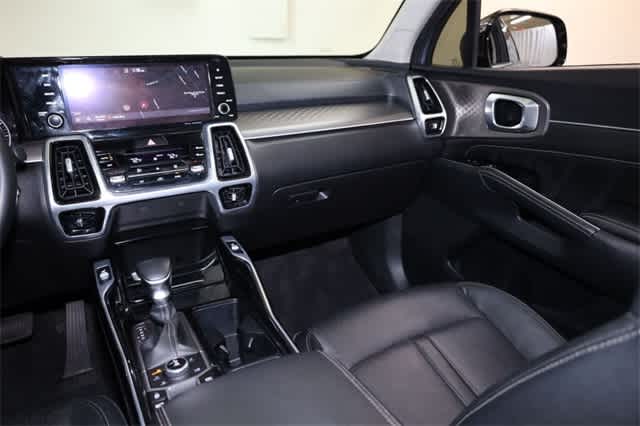 Thumbnail: 2021 Kia Sorento - 18