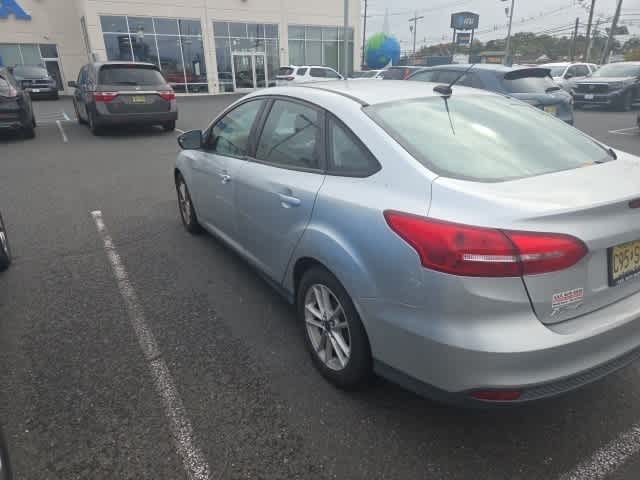 Thumbnail: 2015 Ford Focus - 8