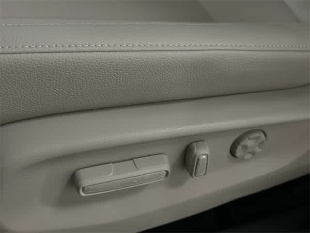 Thumbnail: 2026 Honda Odyssey - 15