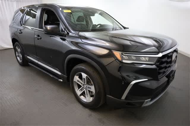 Thumbnail: 2023 Honda Pilot - 10