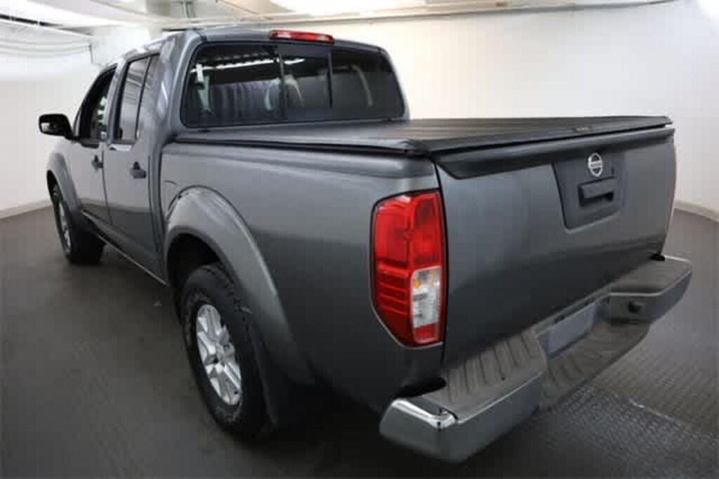 Used 2017 Nissan Frontier SV Truck Crew Cab