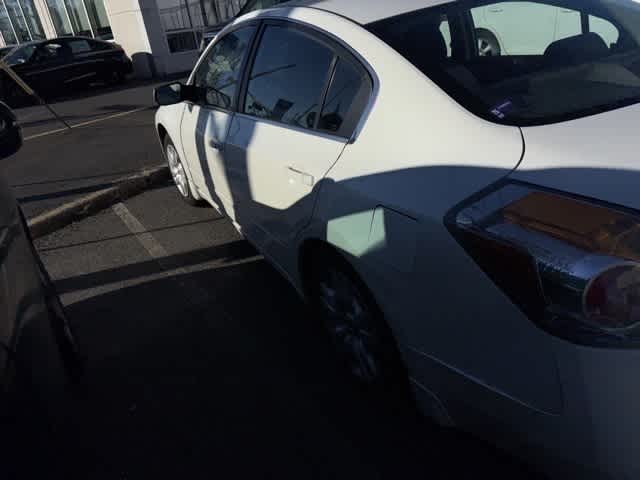 Thumbnail: 2009 Nissan Altima - 10