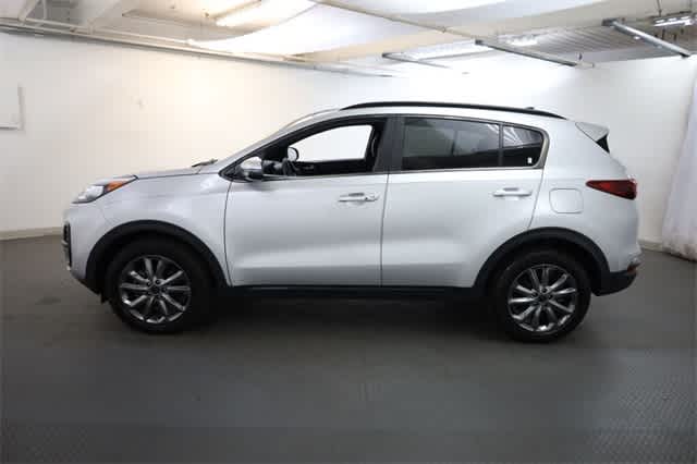 Thumbnail: 2022 Kia Sportage - 3