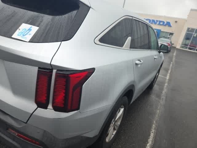 Thumbnail: 2021 Kia Sorento - 12