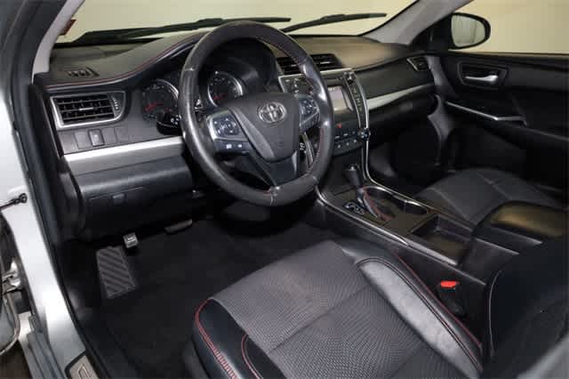 Thumbnail: 2017 Toyota Camry - 14