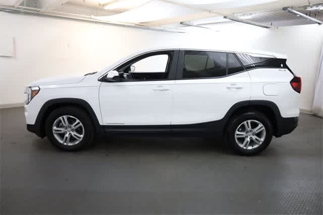 Thumbnail: 2023 GMC Terrain - 3