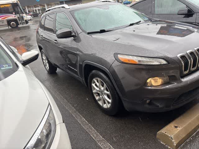 Thumbnail: 2015 Jeep Cherokee - 18