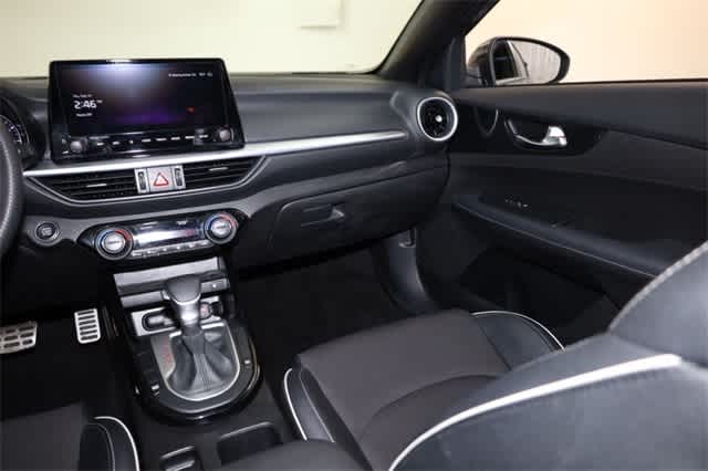 Thumbnail: 2023 Kia Forte - 18