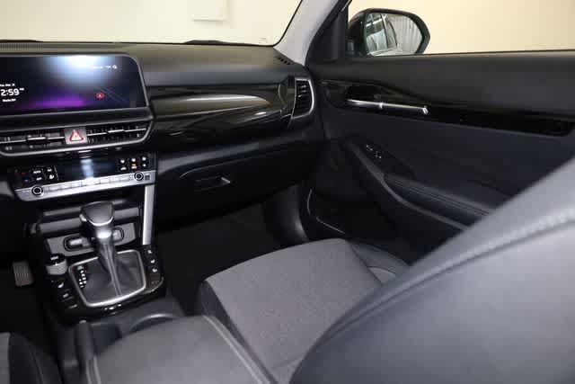 Thumbnail: 2024 Kia Seltos - 23