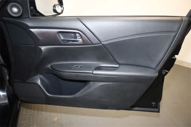 Thumbnail: 2013 Honda Accord - 22