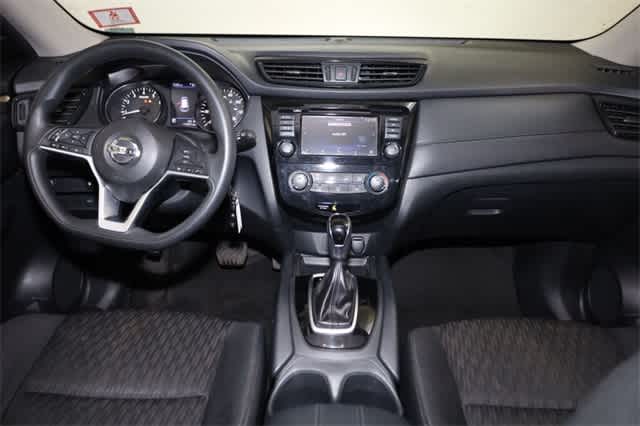 Thumbnail: 2018 Nissan Rogue - 17