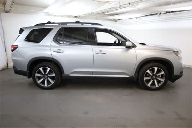 Thumbnail: 2023 Honda Pilot - 9