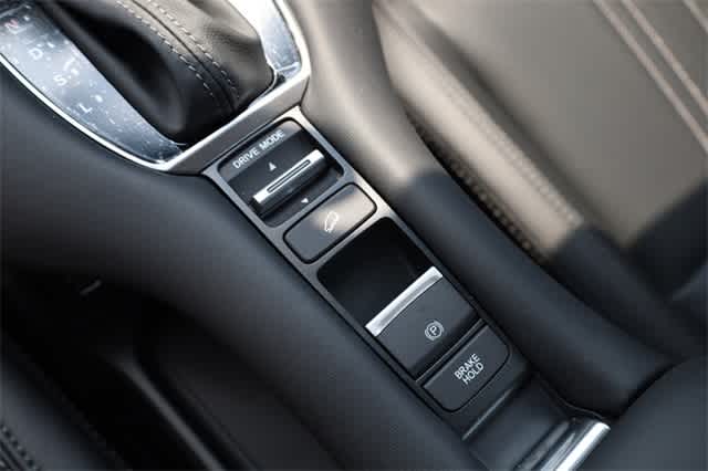 2026 Honda HR-V EX-L 19