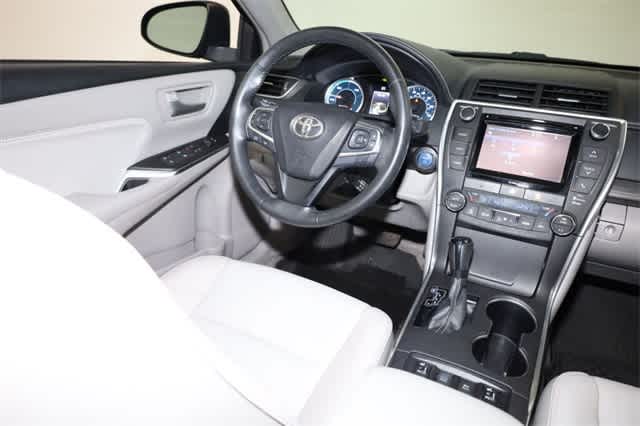 Thumbnail: 2016 Toyota Camry - 16