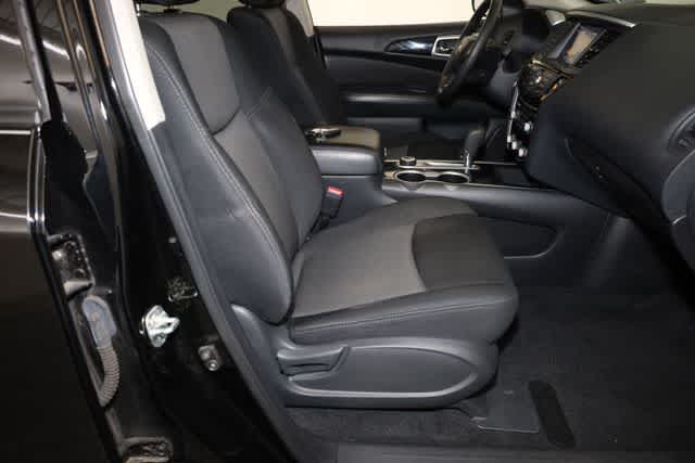 Thumbnail: 2020 Nissan Pathfinder - 20