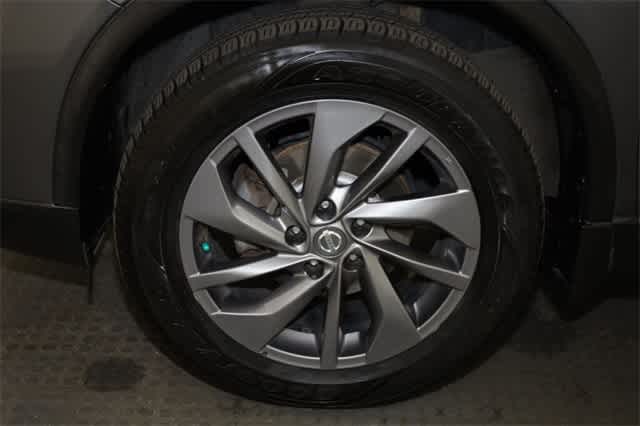 Thumbnail: 2016 Nissan Rogue - 38