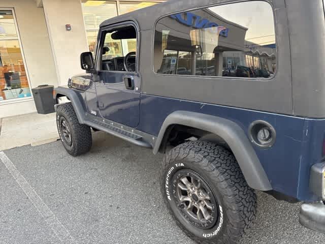 Thumbnail: 2004 Jeep Wrangler - 11
