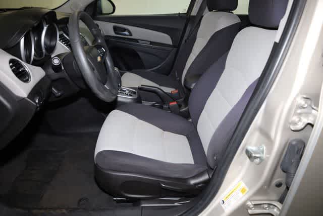 Thumbnail: 2014 Chevrolet Cruze - 15