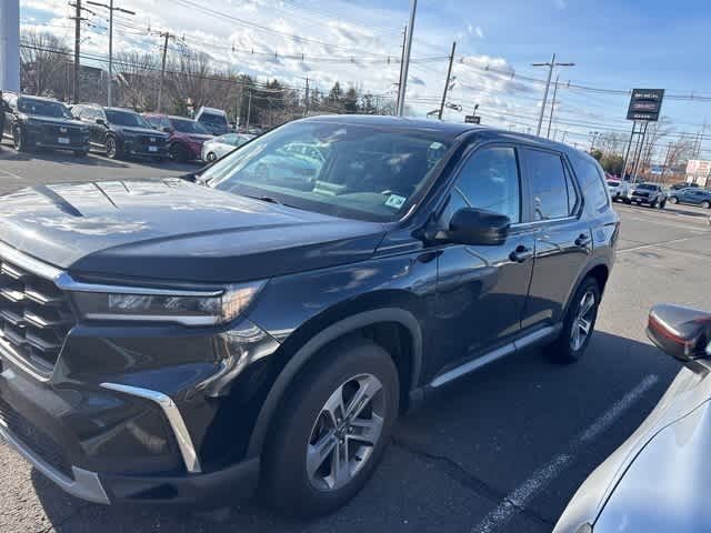 Thumbnail: 2023 Honda Pilot - 2